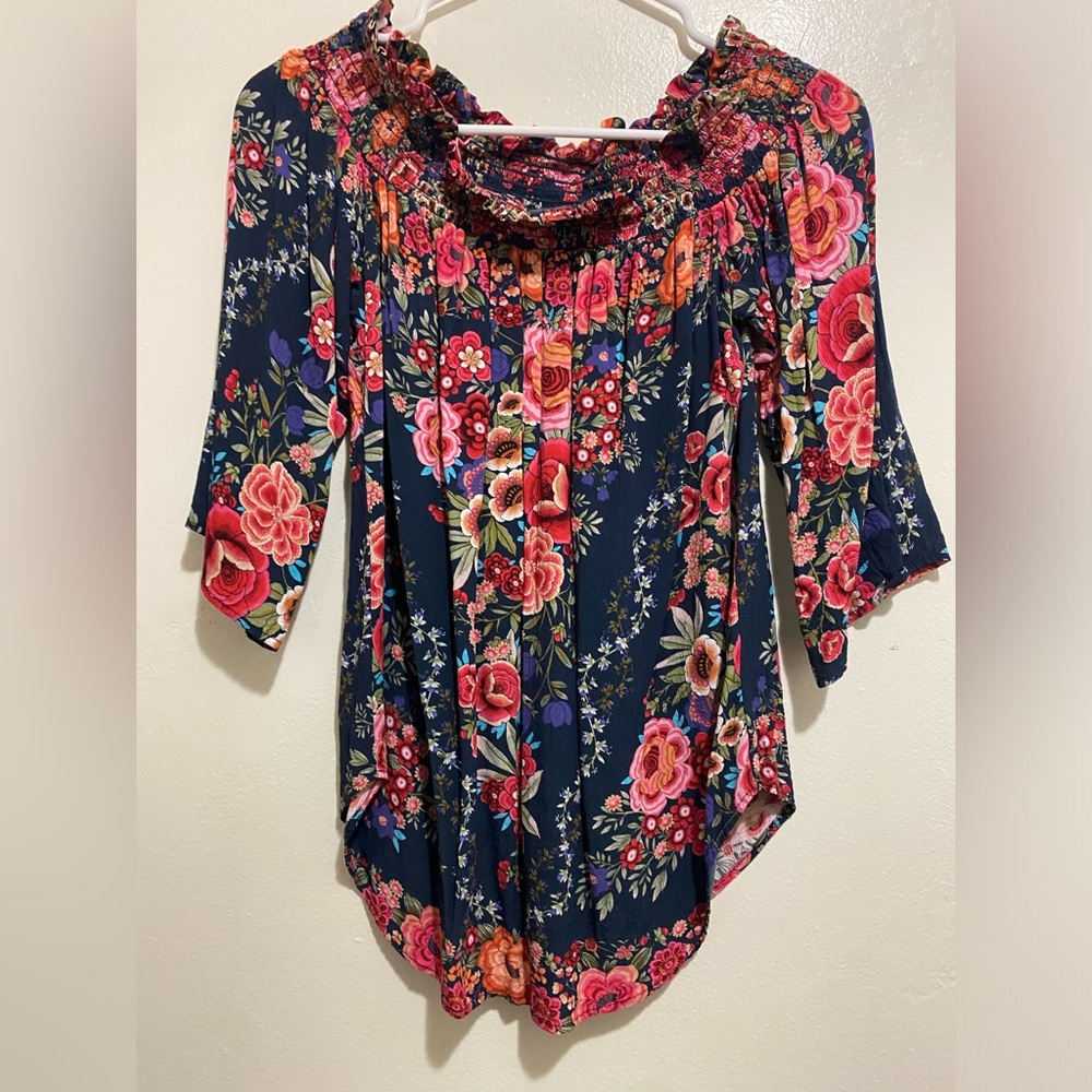 Fifteen Twenty Blouse off the shoulders floral kimono sleeves S
